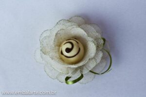 Flor tela cor c/laço e fita mod MA