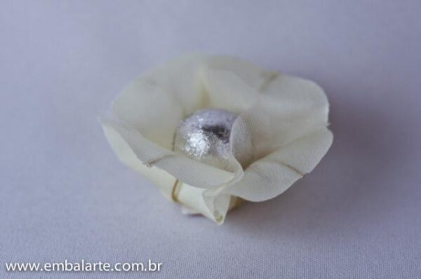 Flor cetim arame mod trevo