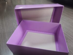 Caixa 16x12x06 papel cartão cor lateral dupla