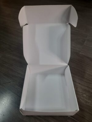 Caixa 10x10x04 branco/kraft lateral dupla