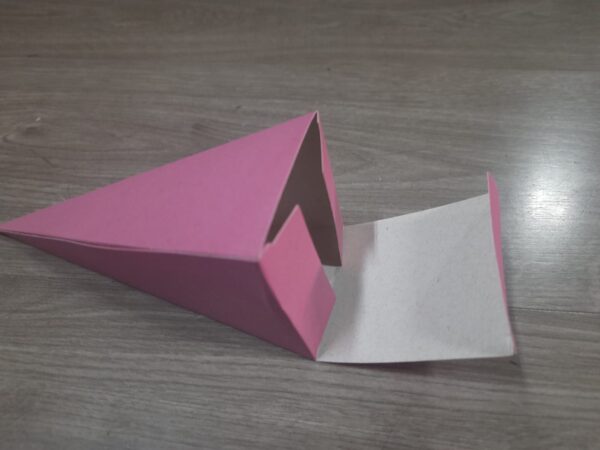 Cone cartão G c/tampa