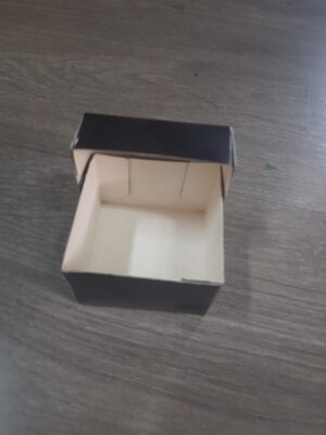 Caixa 05x05x03,5 papel cartão cor