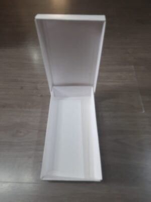 Caixa 23x12x05 papel branco/kraft lateral dupla